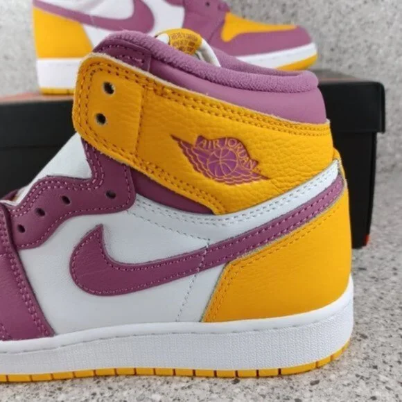 Nike Air Jordan 1 Retro High OG 'Brotherhood' Sneakers Shoes 7.5 or 9 Men's - Picture 5 of 10